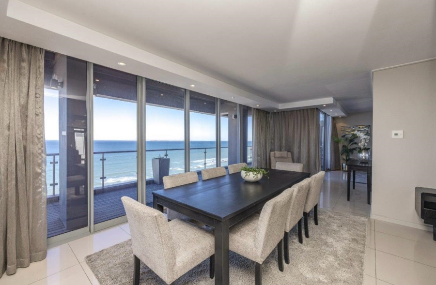 4 Bedroom Property for Sale in Waves Edge Western Cape